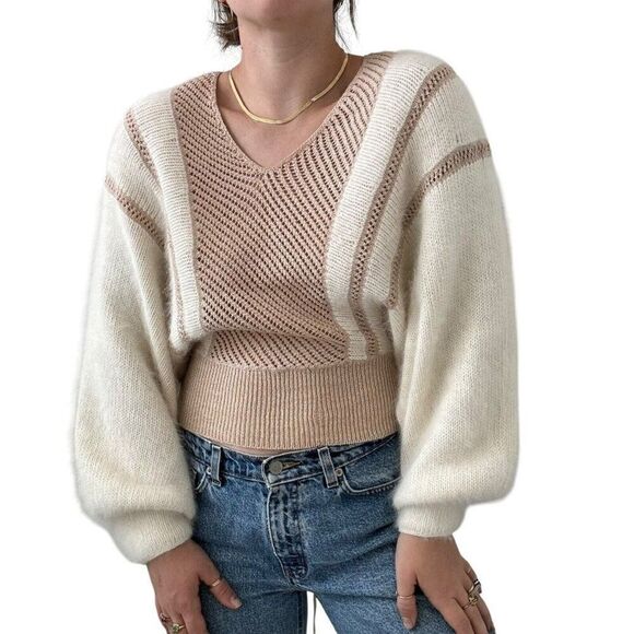 Vintage Michelle Stuart Angora Blend Soft Fuzzy Crochet Bat Wing Sweater Sz S - Picture 1 of 8